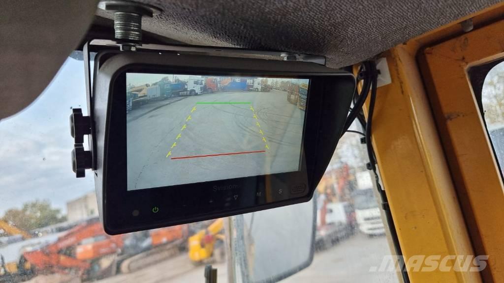 Volvo L 220 D Фронтальні навантажувачі