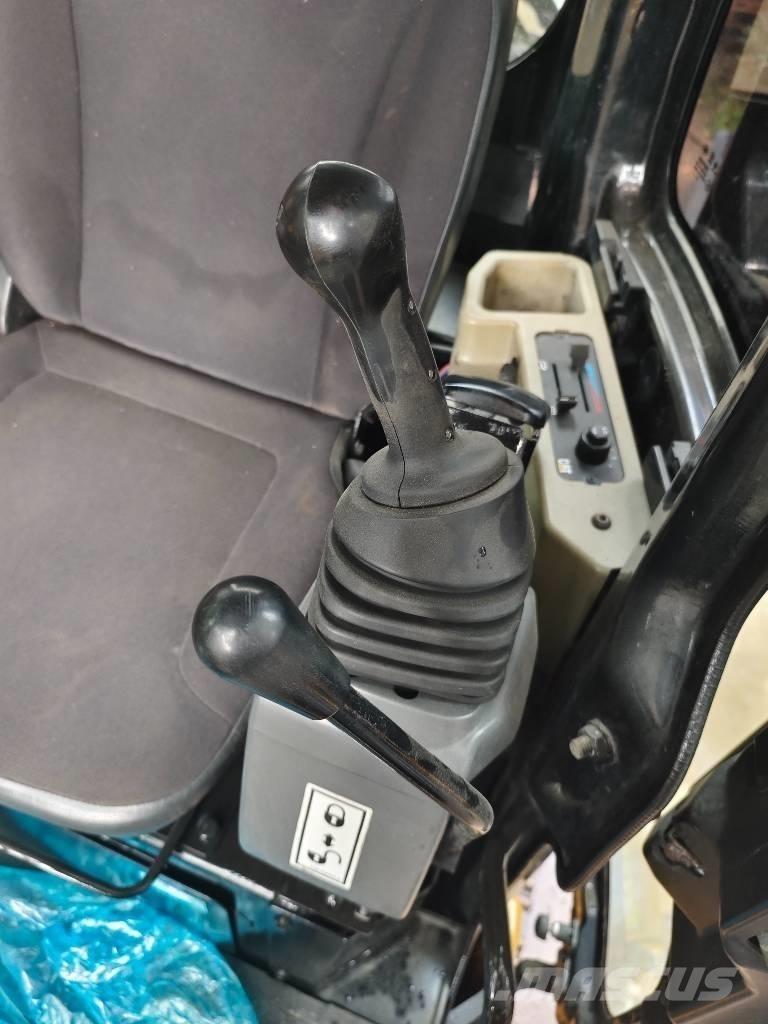 CAT 303.5E Міні-екскаватори < 7т