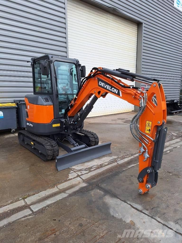 Develon DX 27 Z-7 Міні-екскаватори < 7т