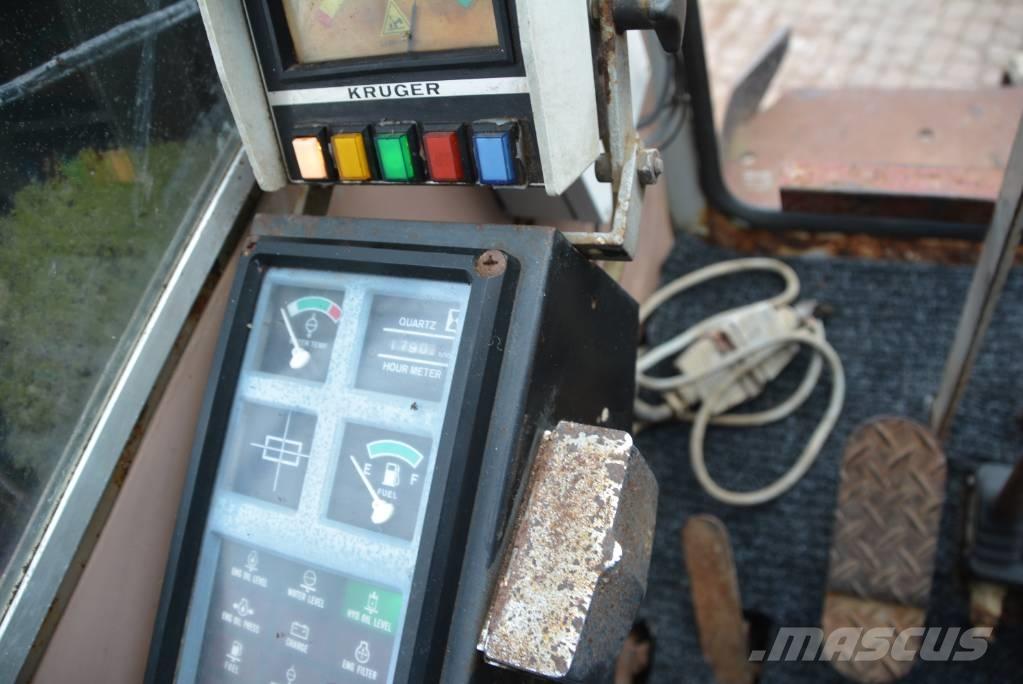 Hitachi KH 150-3 Гусеничні крани