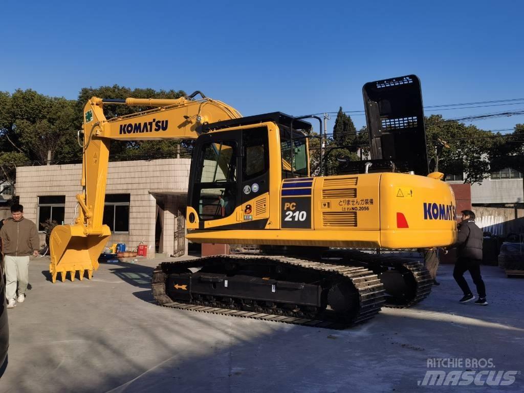 Komatsu PC 210-8 Гусеничні екскаватори
