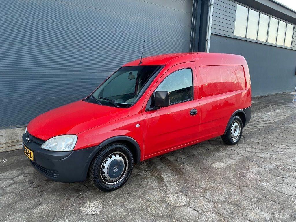 Opel Combo CDTI Контейнер