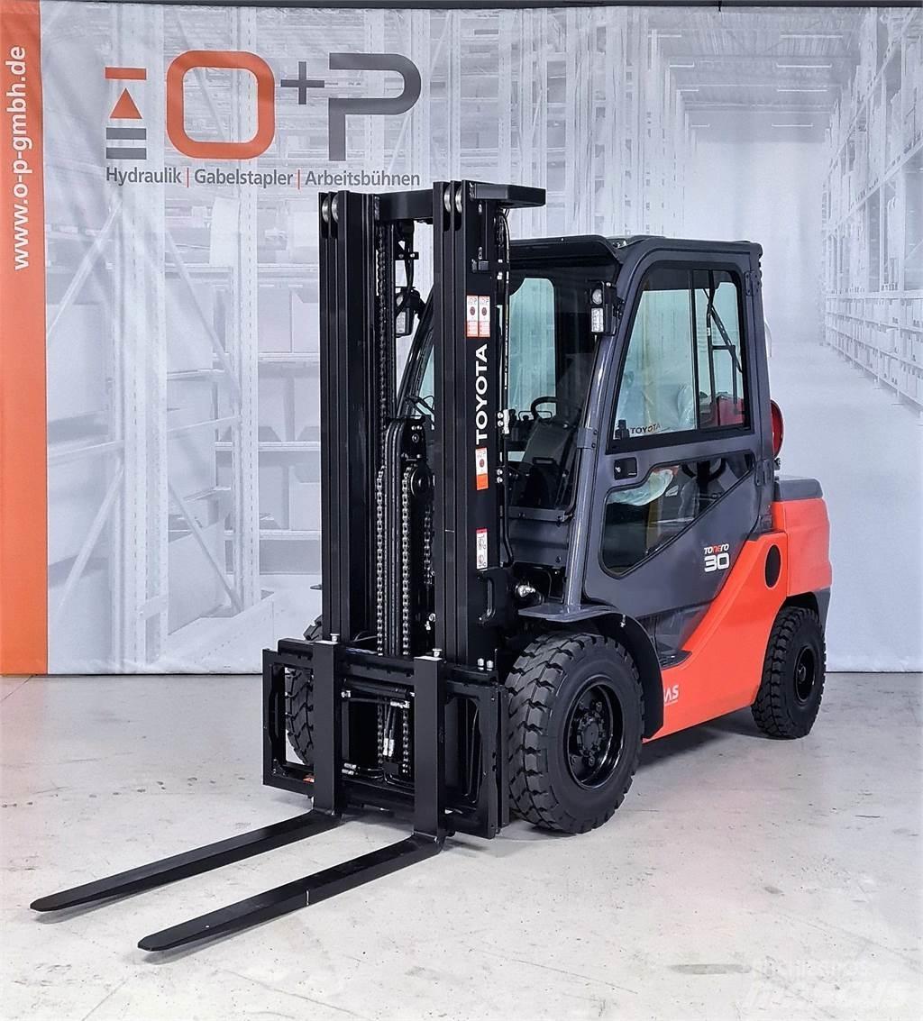 Toyota 02-8FGF30 Газові навантажувачі