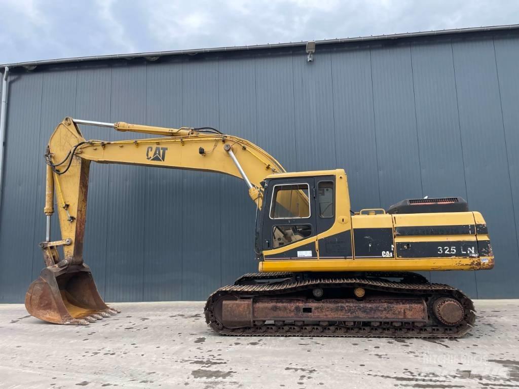 CAT 325LN Гусеничні екскаватори