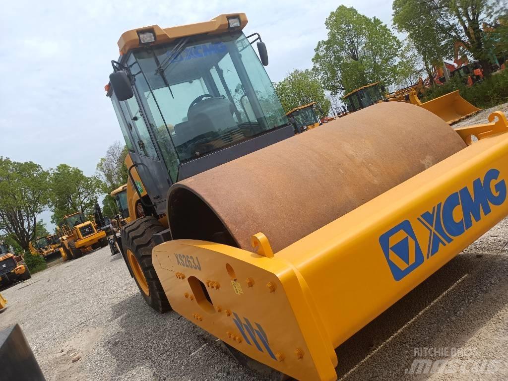 XCMG XS 263J Грунтові котки