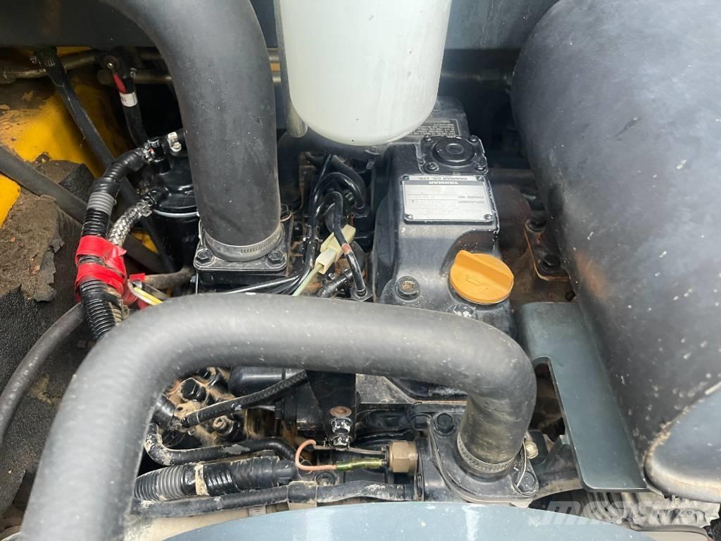 Gehl 3840 E     2015 Міні-навантажувачі