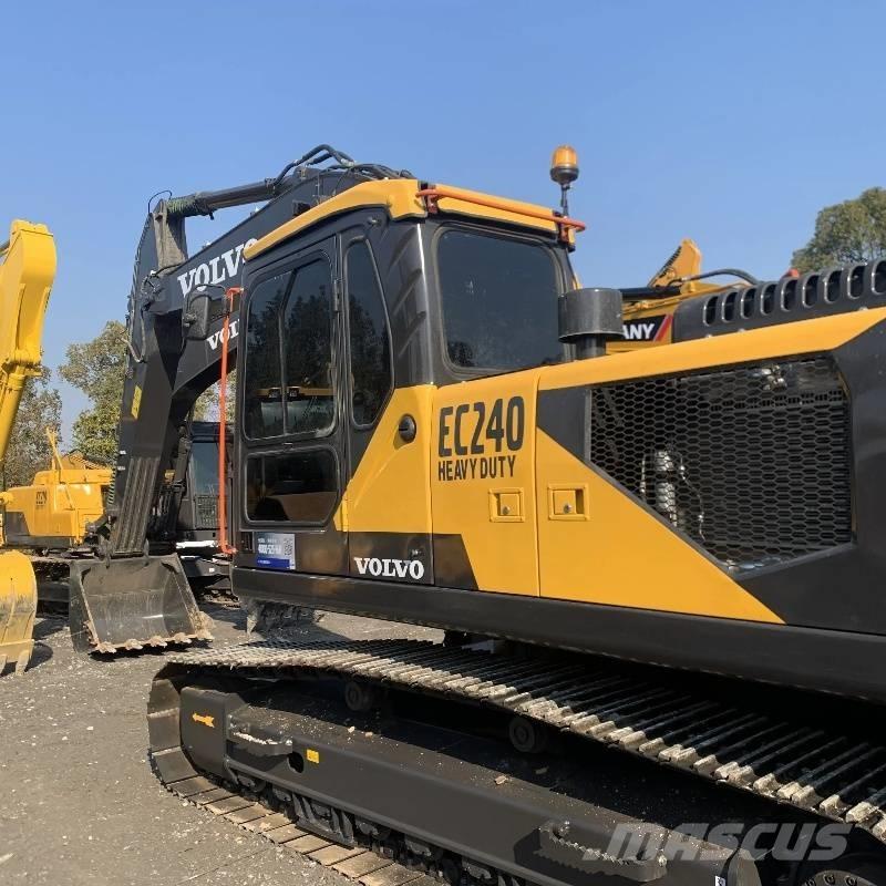 Volvo EC 240 Гусеничні екскаватори