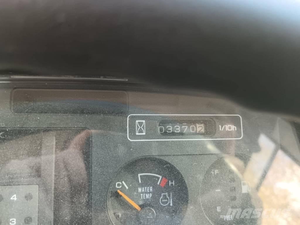 Hitachi ZW 370 Фронтальні навантажувачі