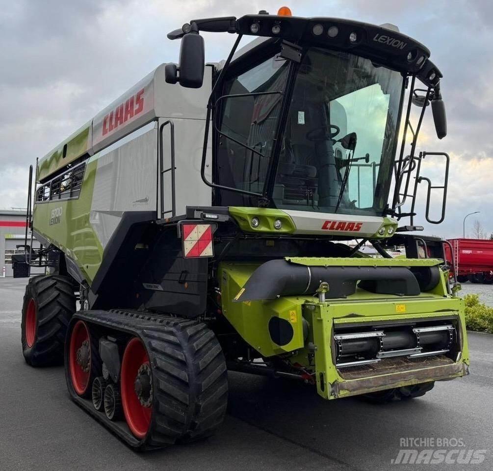 CLAAS 8700TT Зернозбиральні комбайни