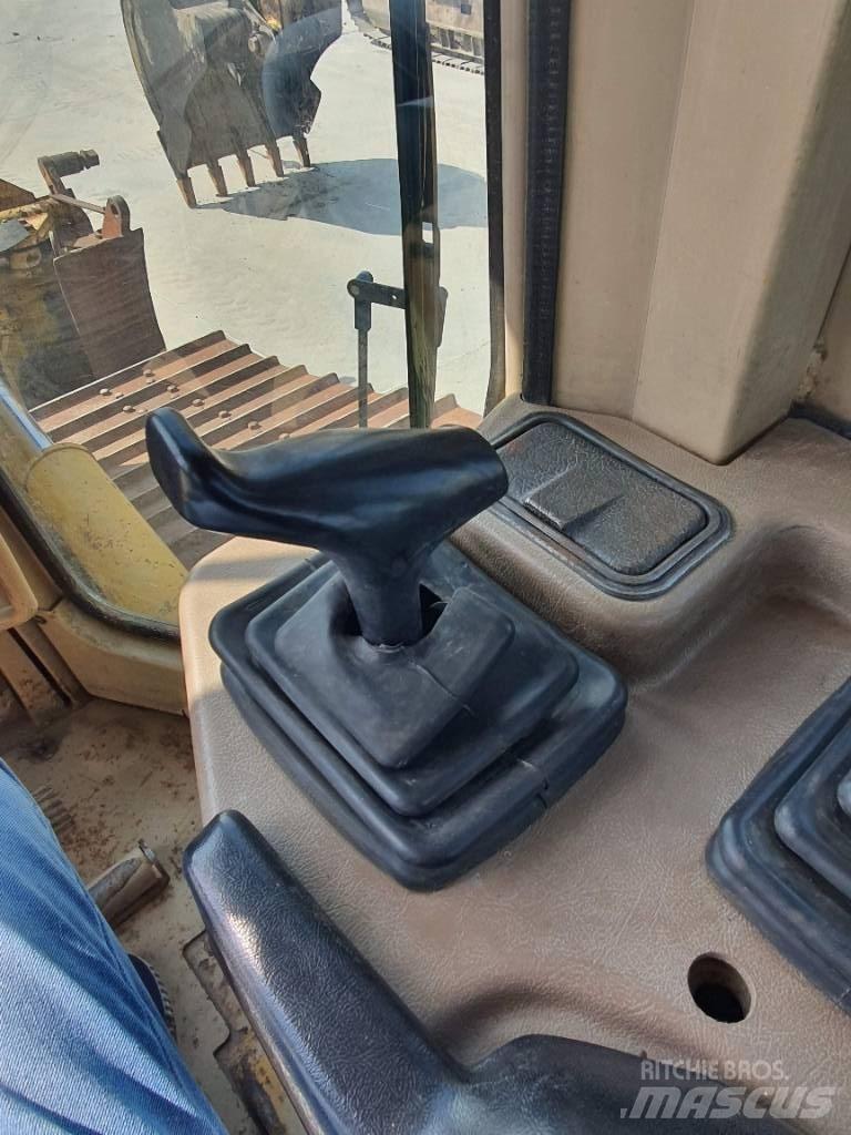 CAT D 6 M LGP Гусеничні бульдозери