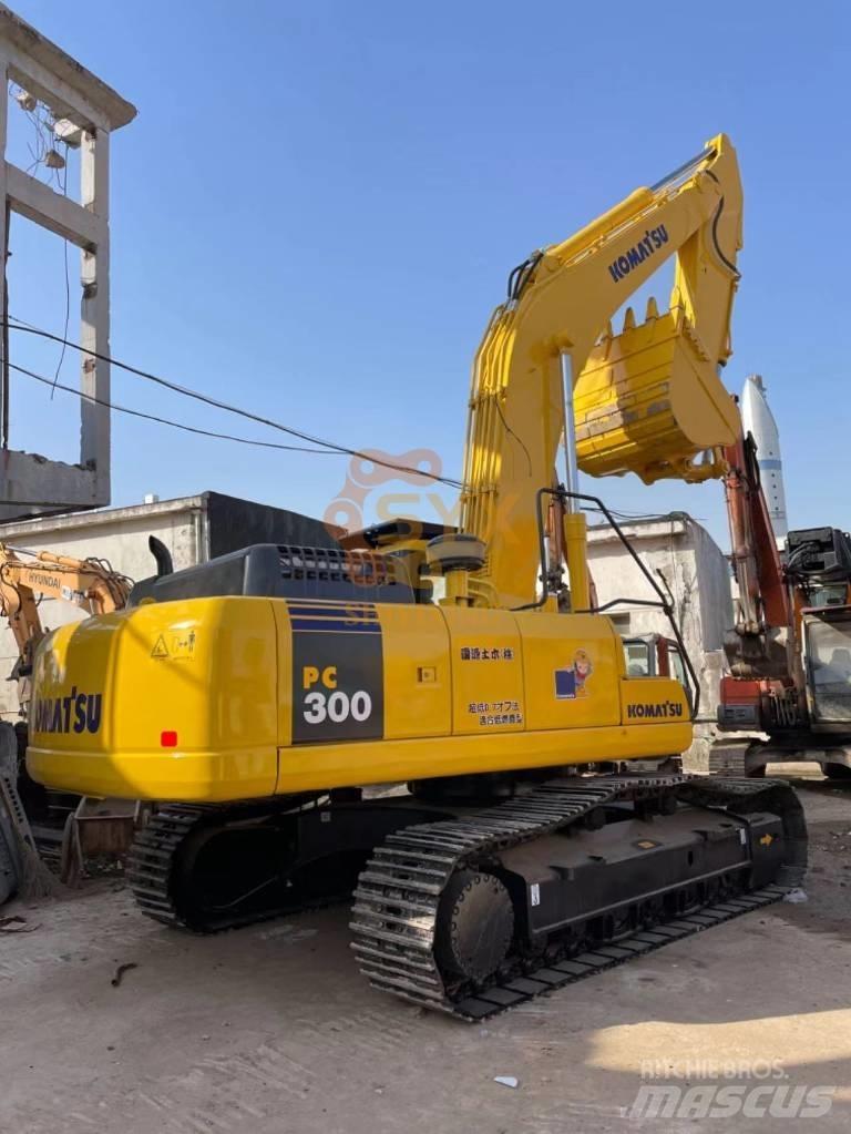 Komatsu PC 300 Гусеничні екскаватори