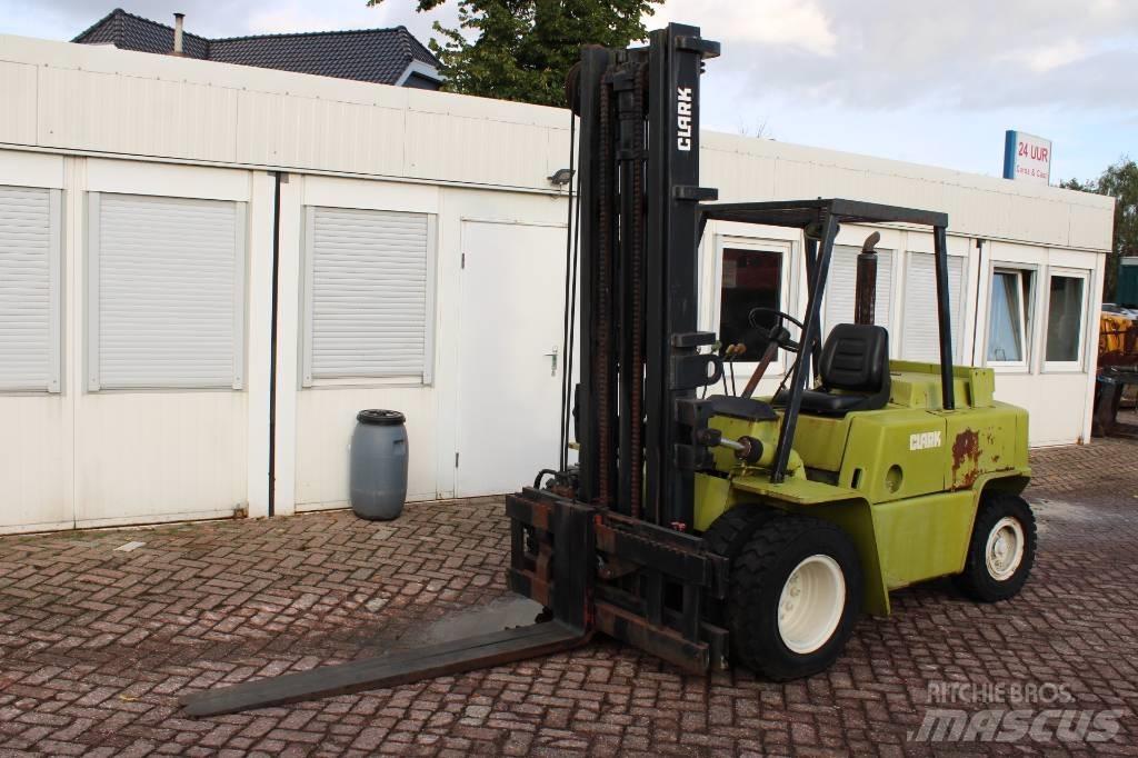 Clark C500 Y 80 PD Дизельні навантажувачі