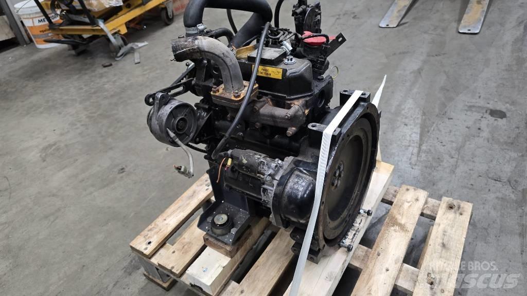 Yanmar 3TNE68 Двигуни