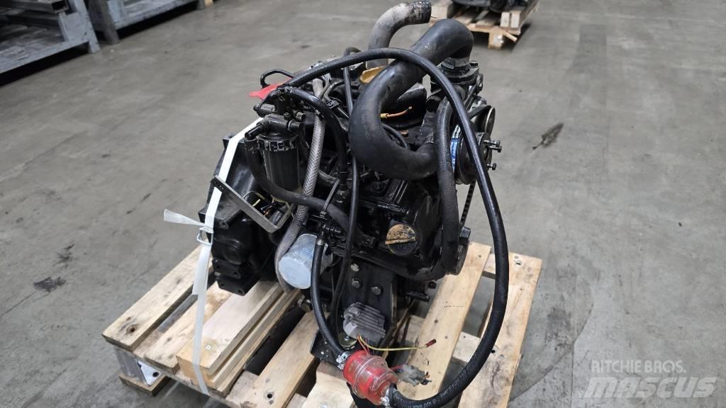 Yanmar 3TNE68 Двигуни