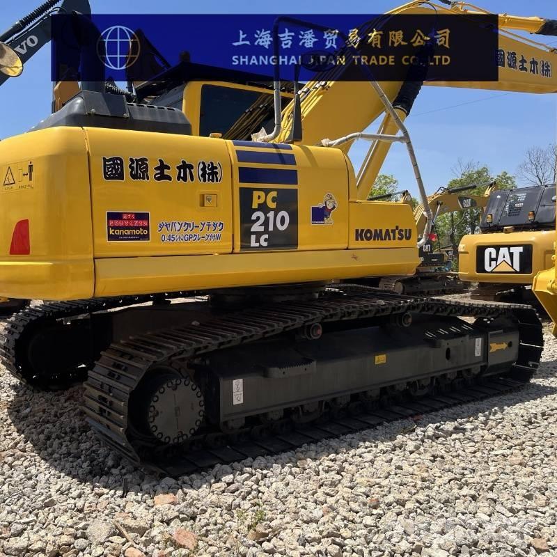 Komatsu PC 210 Гусеничні екскаватори