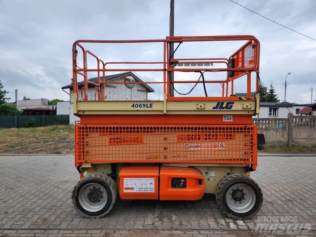 JLG E 4069 LE Підйомники-ножиці