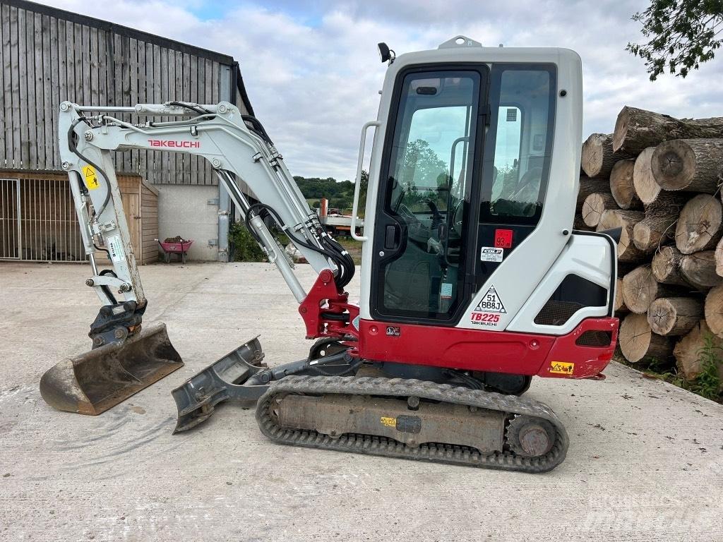 Takeuchi TB 225 Міні-екскаватори < 7т