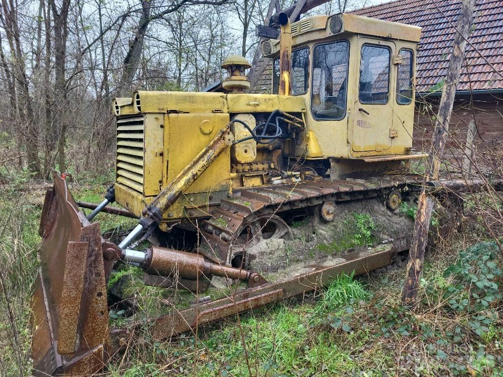 Chtz T 130 Гусеничні бульдозери
