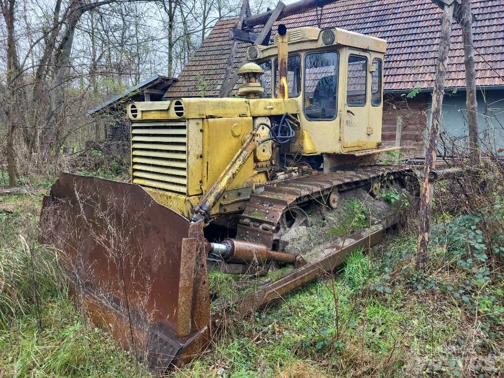 Chtz T 130 Гусеничні бульдозери