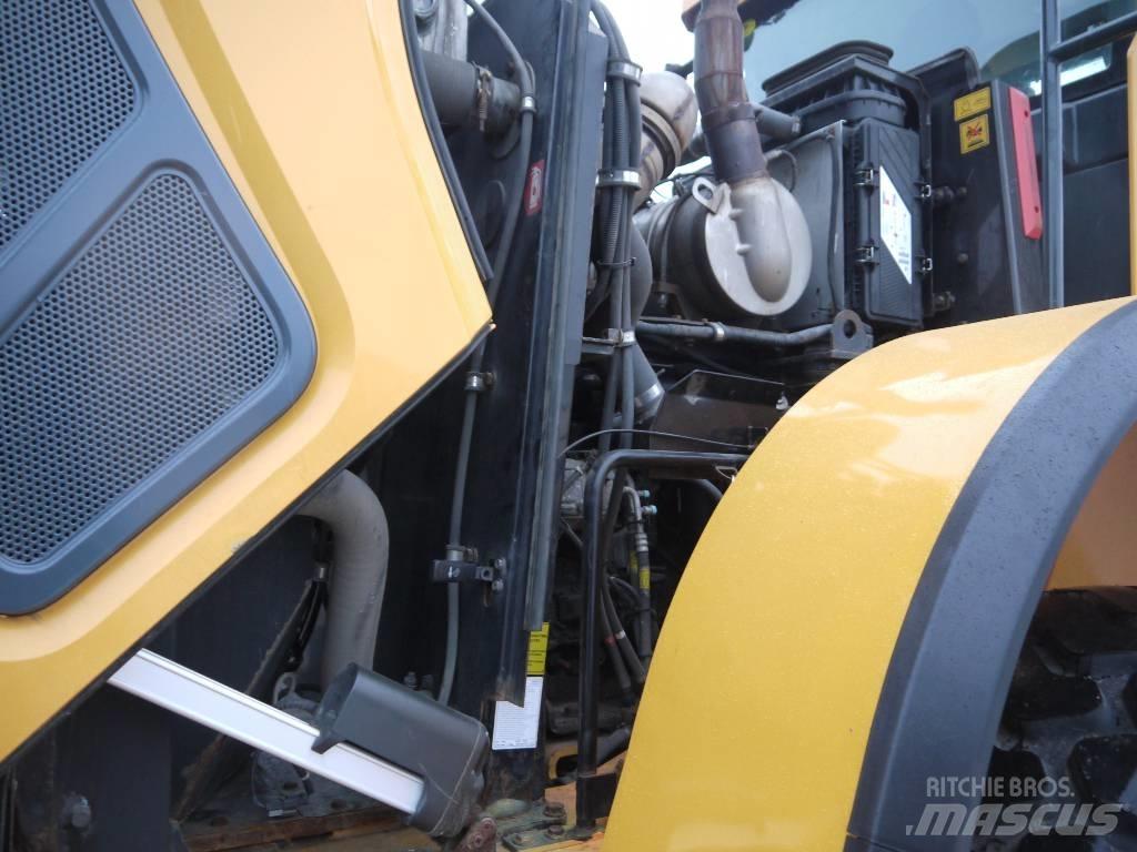 Hyundai HL 955 Фронтальні навантажувачі