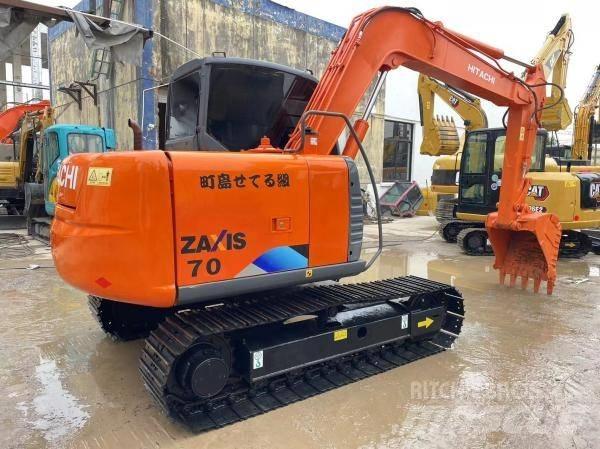 Hitachi Zaxis 70 Гусеничні екскаватори
