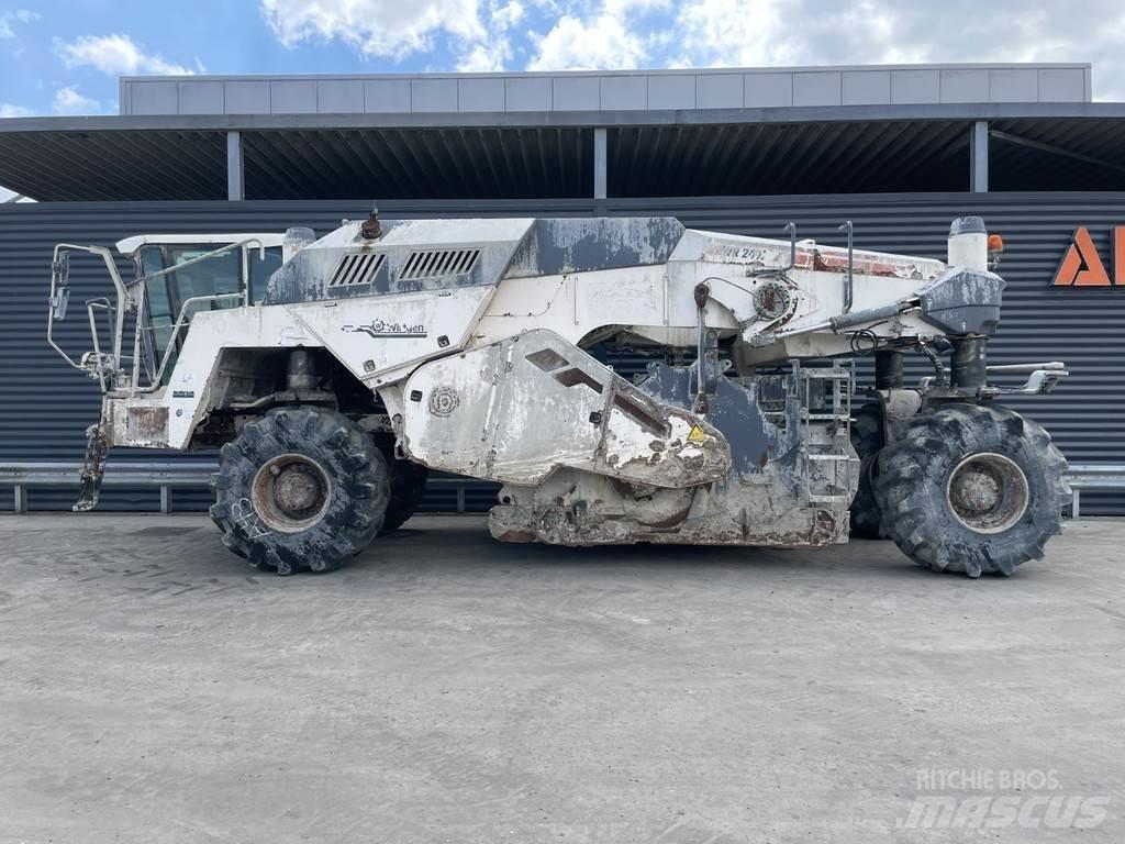 Wirtgen WR 240I Ресайклери