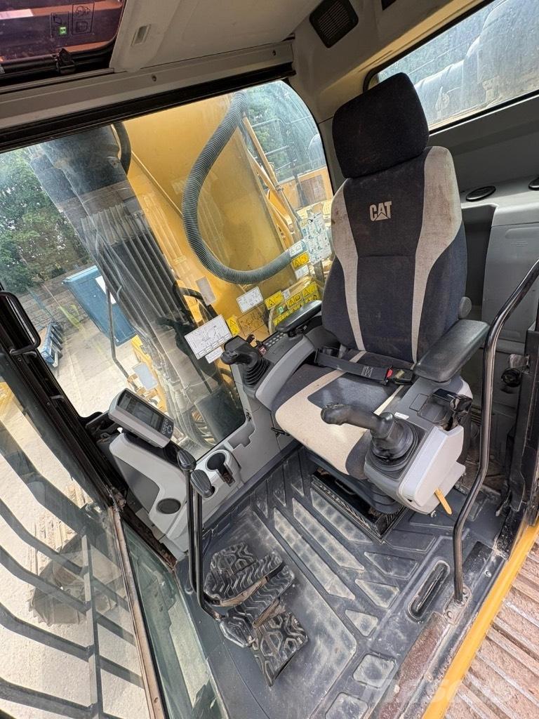 CAT 336 F L Гусеничні екскаватори