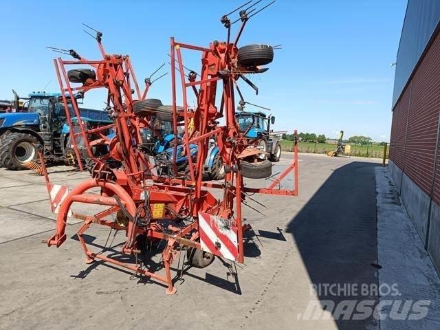 Kuhn GF8501 MHO Граблі і сінозворушувачі