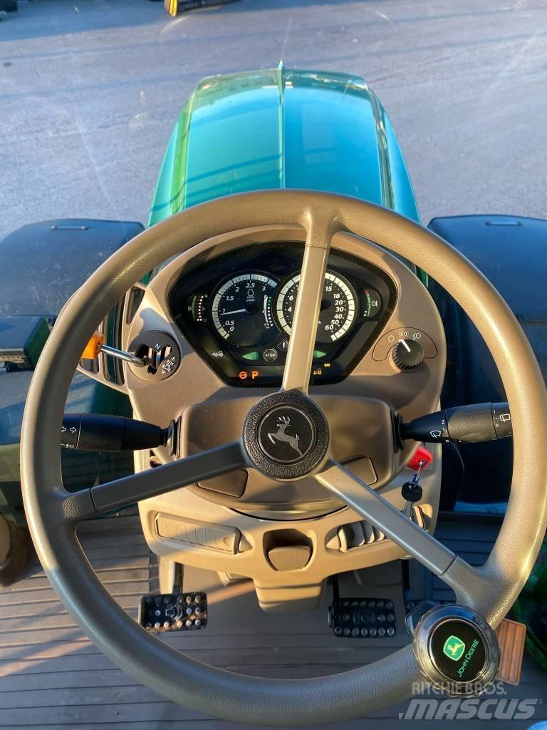 John Deere 6215 R Трактори