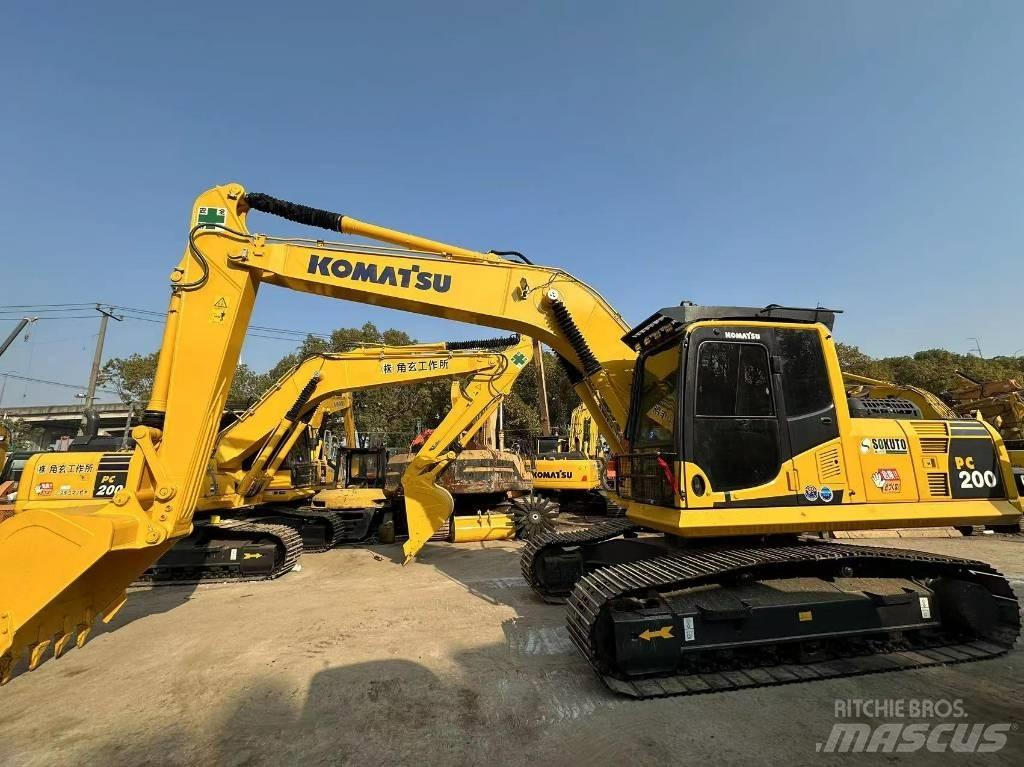 Komatsu PC 200 Гусеничні екскаватори