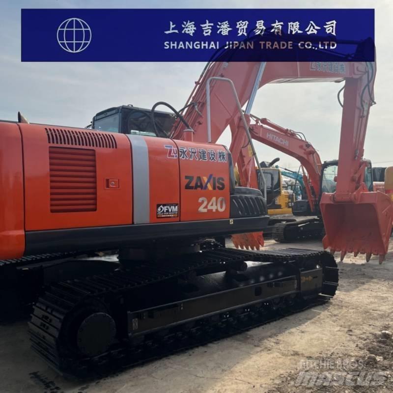 Hitachi ZX 240 Гусеничні екскаватори