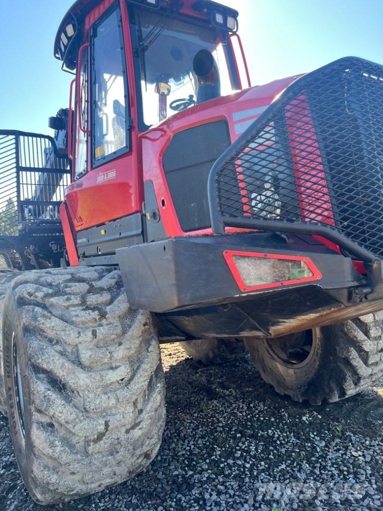 Komatsu 895 Форвардери