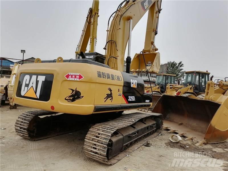 CAT 325DL Гусеничні екскаватори