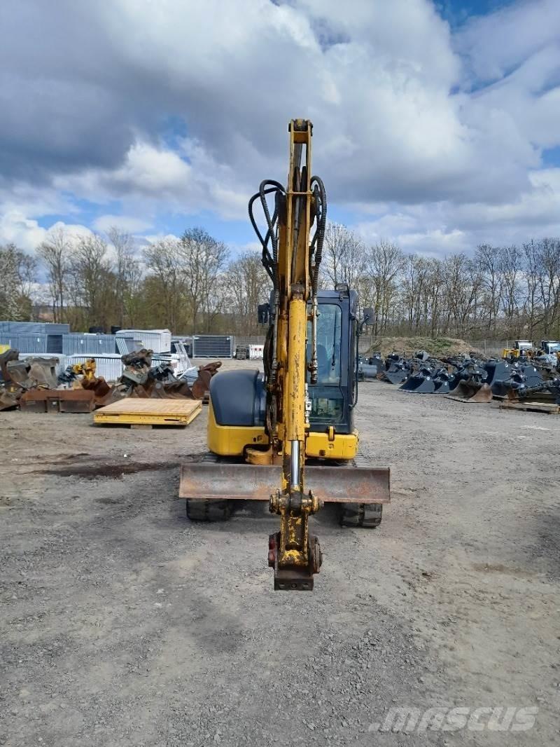 Komatsu PC55MR-3 Міні-екскаватори < 7т