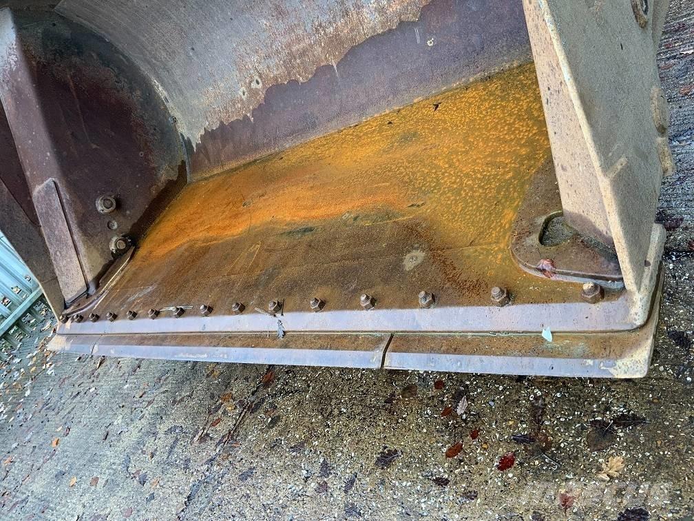 JCB 457 HT Фронтальні навантажувачі