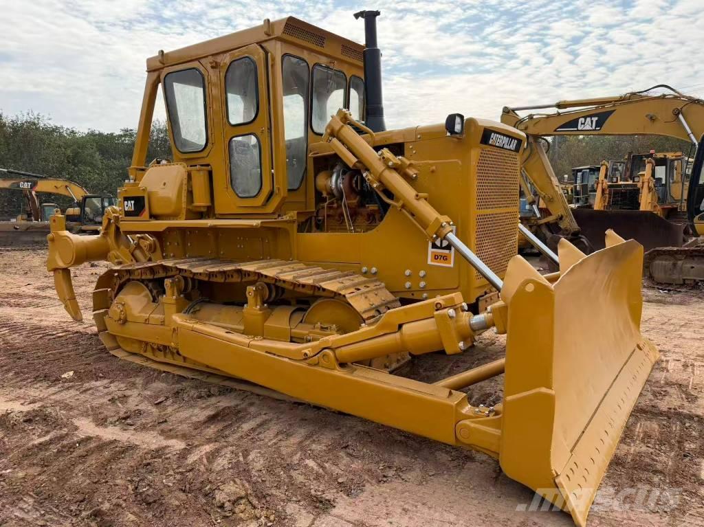 CAT D7G Гусеничні бульдозери