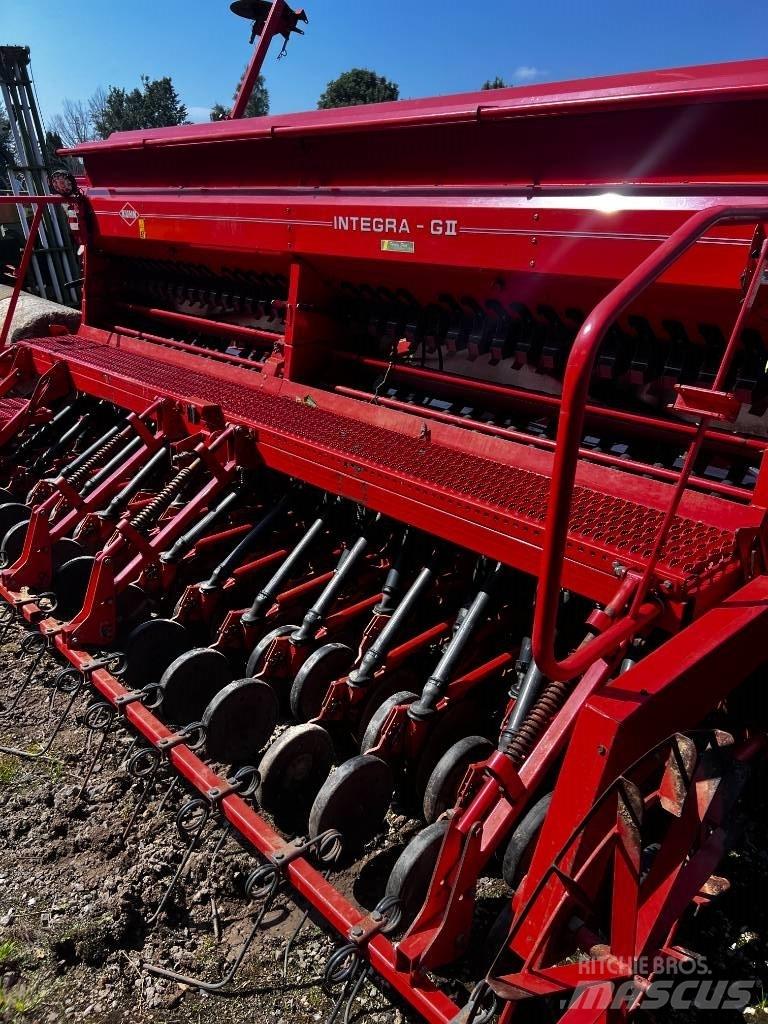 Kuhn HR 4003 D Комбіновані сівалки