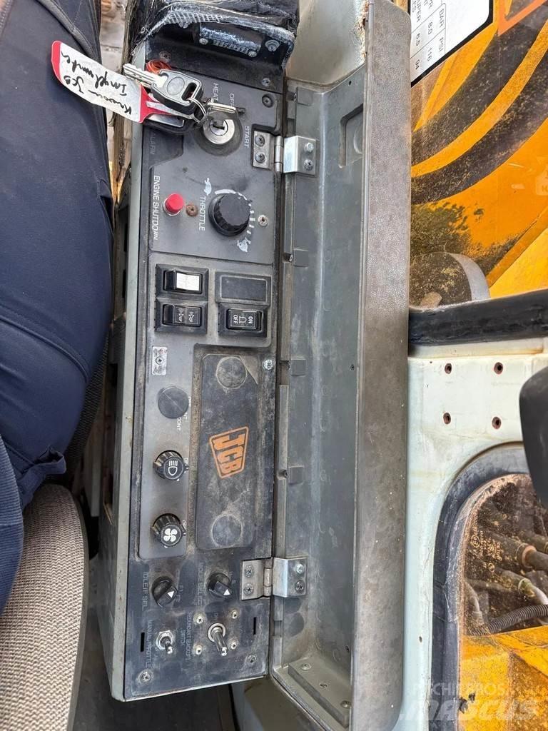 JCB JS130W Колісні екскаватори