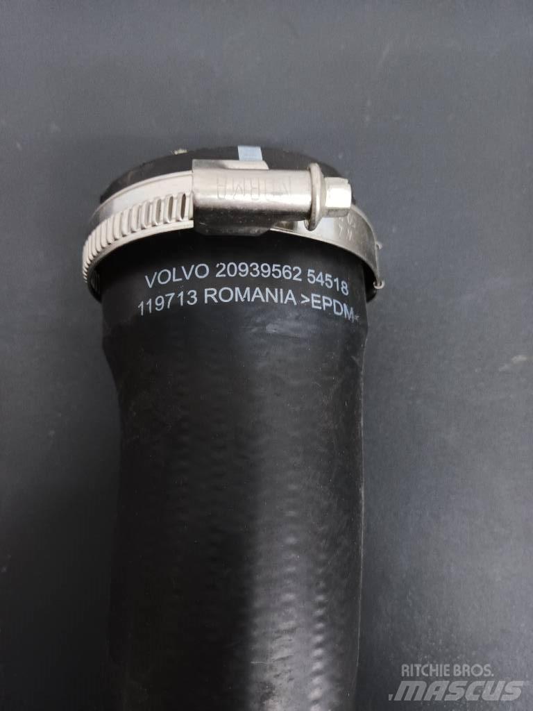 Volvo PIPE 20939562 Двигуни