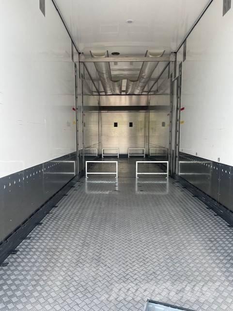 VAK V 4-40 Причепи-рефрижератори