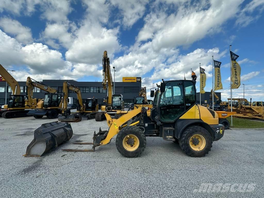 Komatsu WA 80 Фронтальні навантажувачі