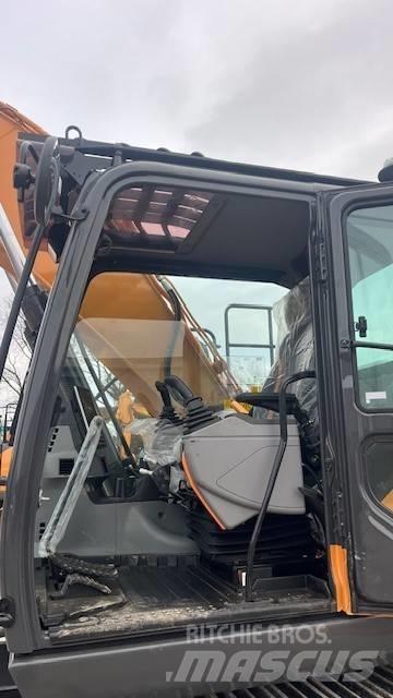 CASE CX 210E Гусеничні екскаватори