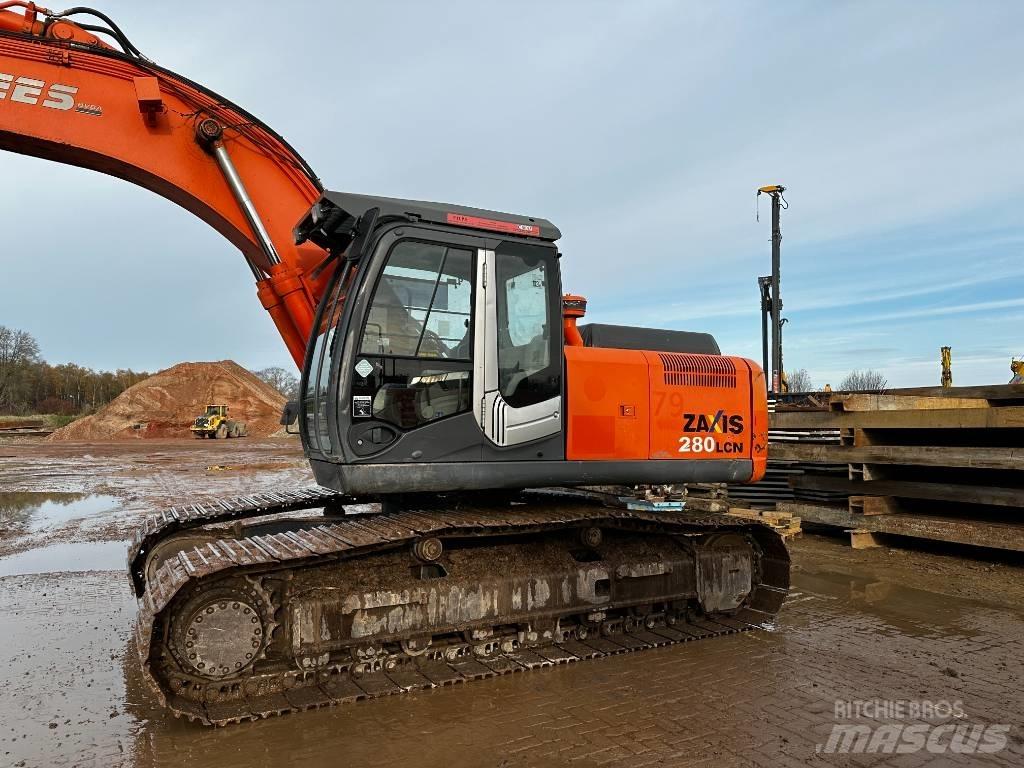 Hitachi ZX 280 LC N Гусеничні екскаватори
