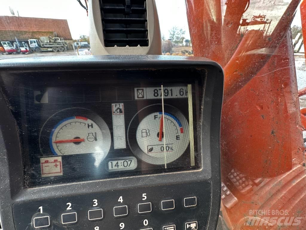 Hitachi ZX 280 LC N Гусеничні екскаватори