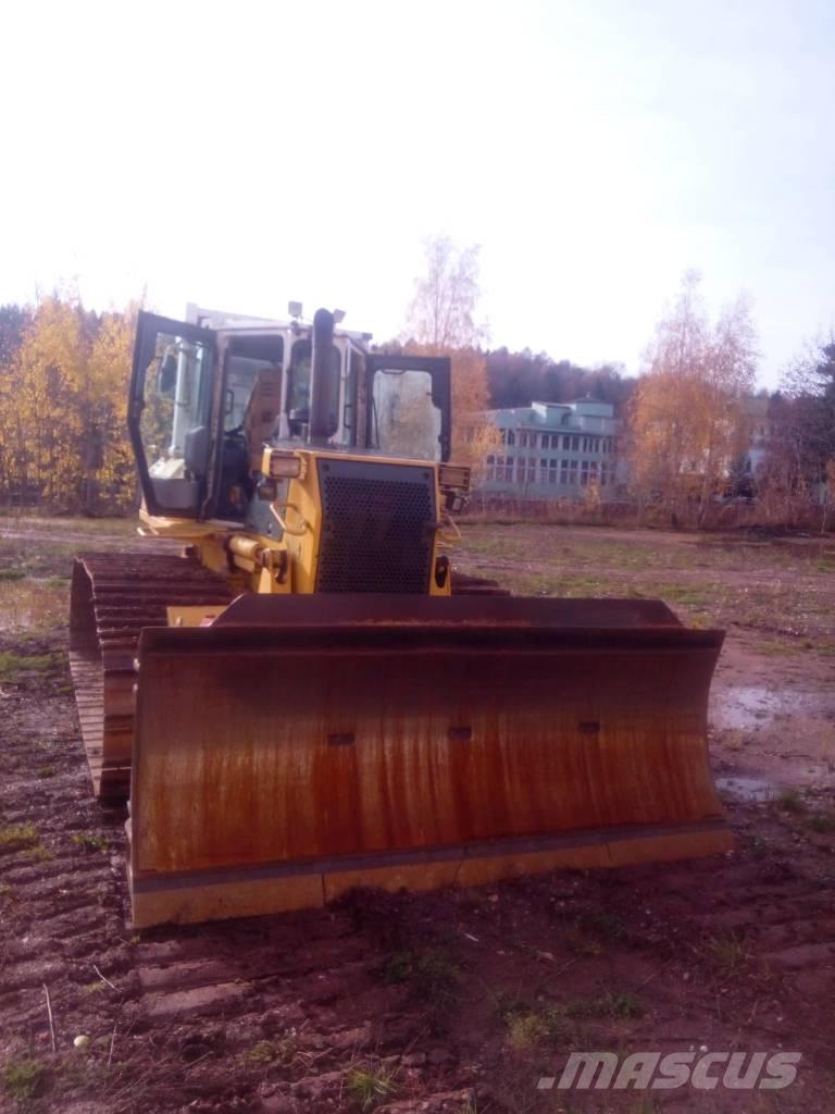 Komatsu D 61 PX-15 Гусеничні бульдозери