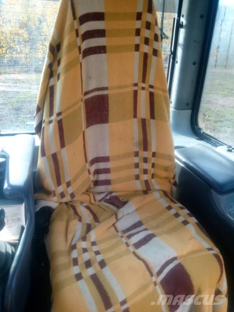 Komatsu D 61 PX-15 Гусеничні бульдозери