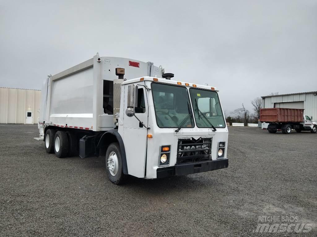 Mack LEU613 Сміттєвози