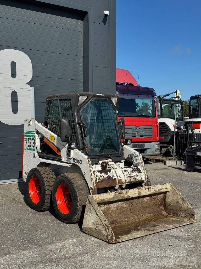Bobcat 753 Фронтальні навантажувачі