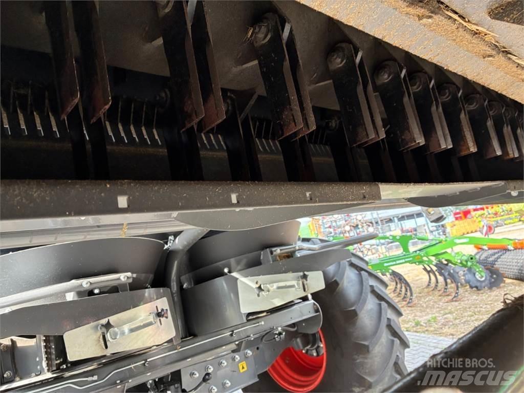 CLAAS Trion 650 Зернозбиральні комбайни