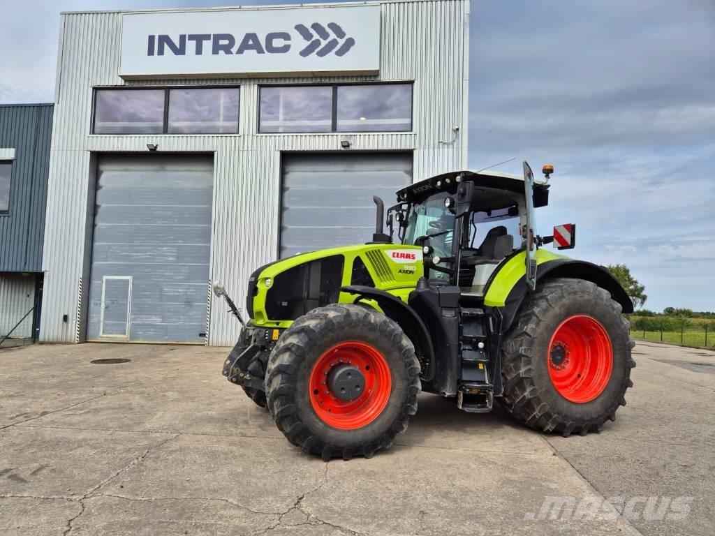 CLAAS Axion 930 Трактори